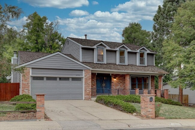 Building Photo - 10701 Hobbit Ln