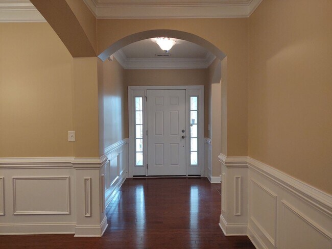 Building Photo - Beautiful, Corner Lot,  Ranch Style home l...