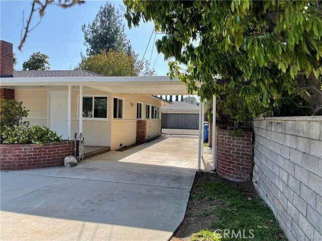 Primary Photo - 1121 El Monte Ave
