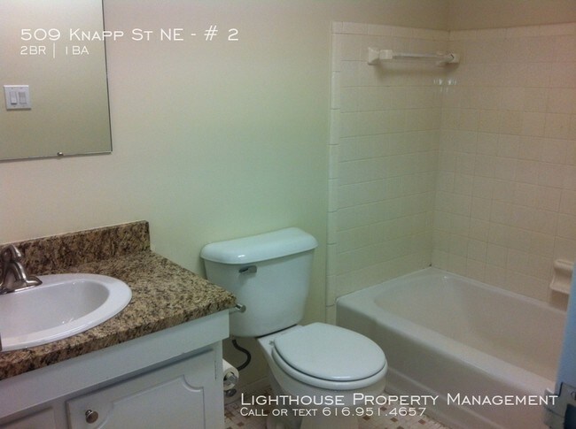 Foto del edificio - 509 Knapp St NE