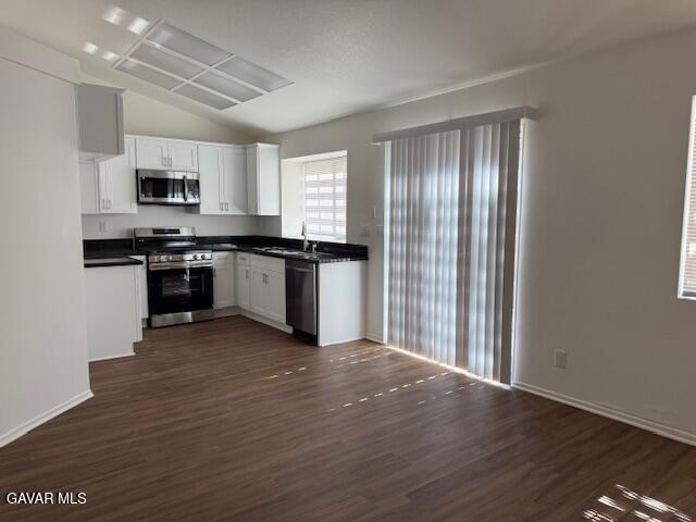 Building Photo - 38057 Meadowlark Ln