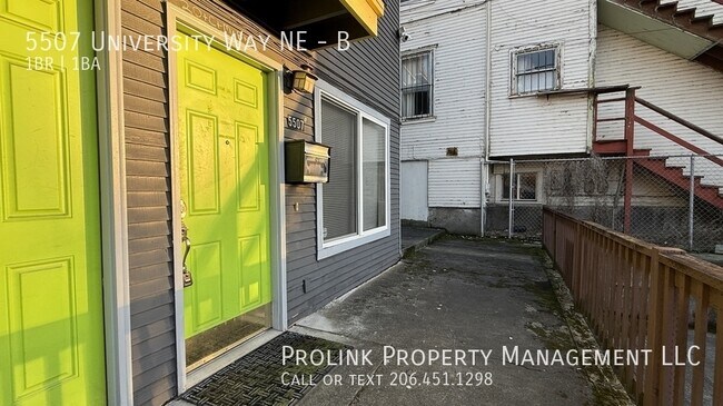 Foto del edificio - 5507 University Wy NE