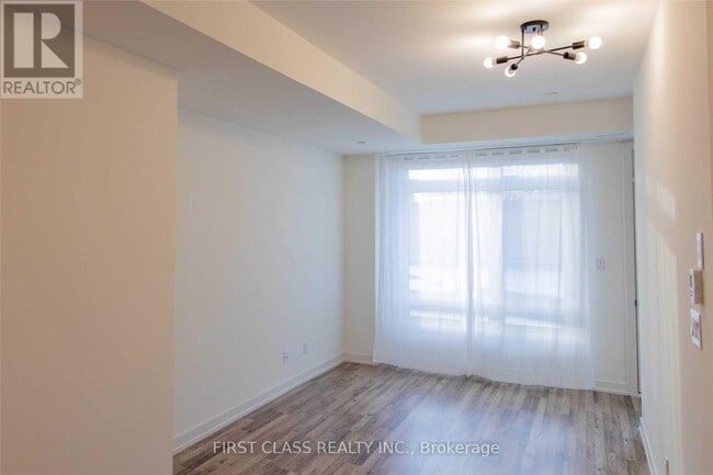 Building Photo - 370 Red Maple Rd