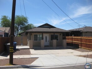 Building Photo - 320 N G St