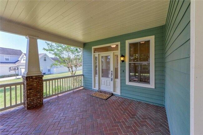Building Photo - 3 BR/2 BA HOME - WOODFIELD CROSSINGS