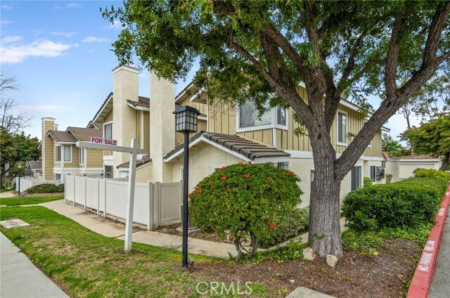 Building Photo - 23767 Highland Valley Rd