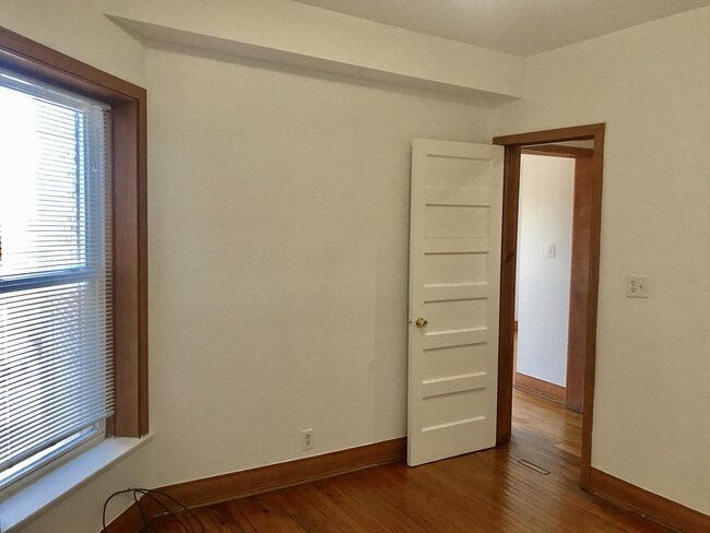 Foto del edificio - 5123 S Indiana Ave