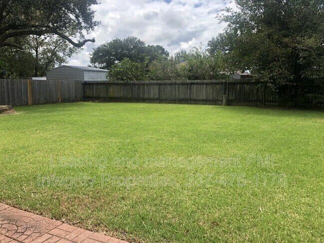 Foto del edificio - 1604 Southwood Dr