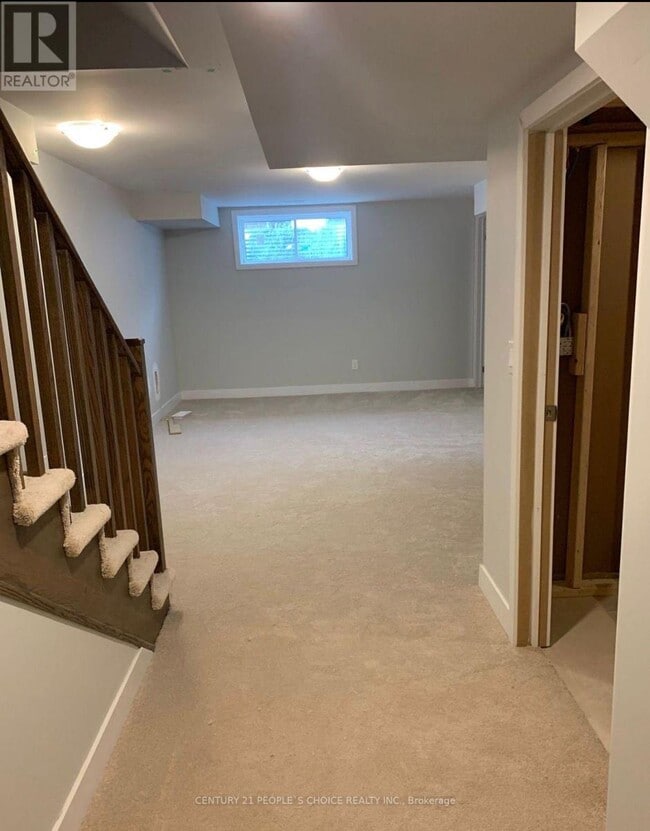 Photo du bâtiment - 1103 Thompson Dr