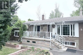 Building Photo - 63 Summerside Crescent