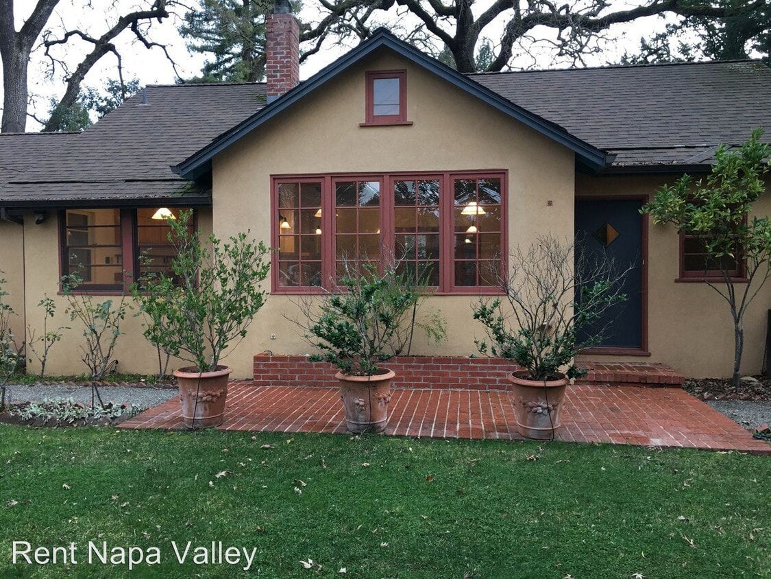715 Hunt Ave, St. Helena, CA 94574 Apartment for Rent in St. Helena