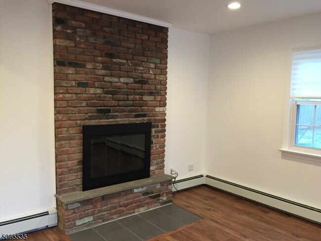 Foto del edificio - 20 Deerfield Rd