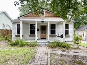 Building Photo - 3028 Hope Ave