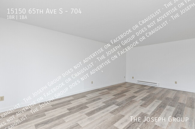 Foto del edificio - 15150 65th Ave S