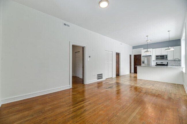 Foto del edificio - 916 N Ashland Ave