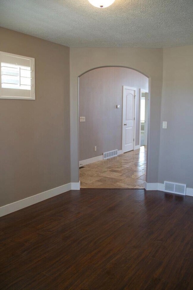 Foto del edificio - Beautiful Home is Salem