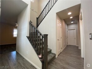 Building Photo - 9075 Tiffany Oaks Ave