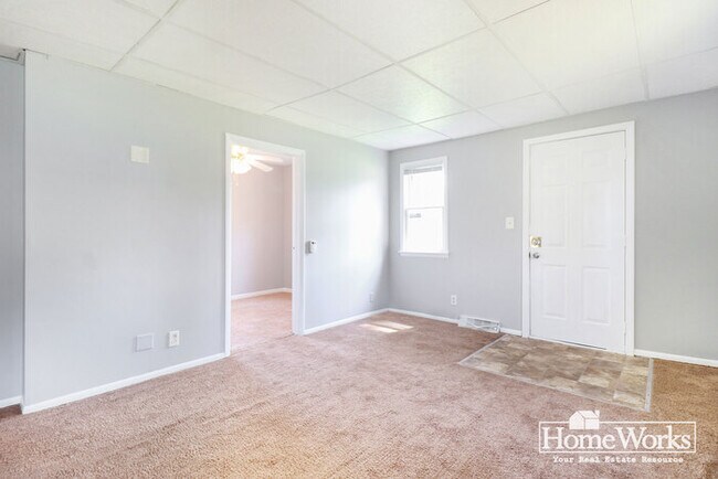 Foto del edificio - 314 E Louis St