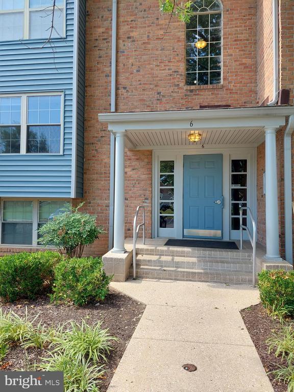 Foto principal - 6 Cloverwood Ct