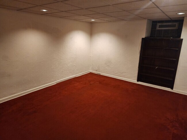 Foto del edificio - 545 Lowry Ave