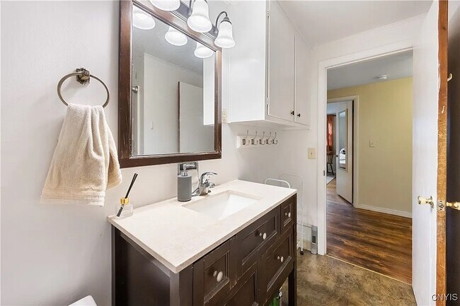 Foto del edificio - Ackerman Ave