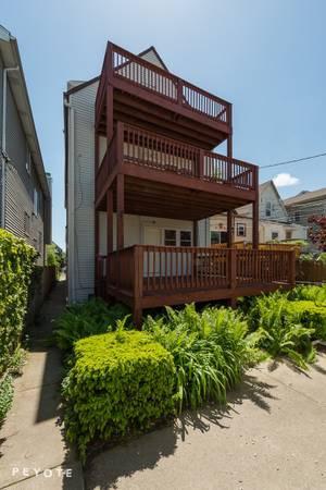 Building Photo - 2 bedroom in Chicago IL 60618