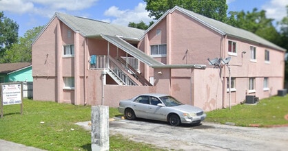 Building Photo - 1833 Blossom Terrace