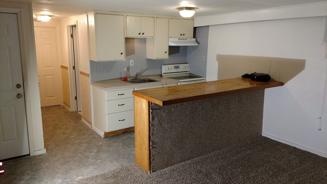 Primary Photo - 800 W 20th Ave