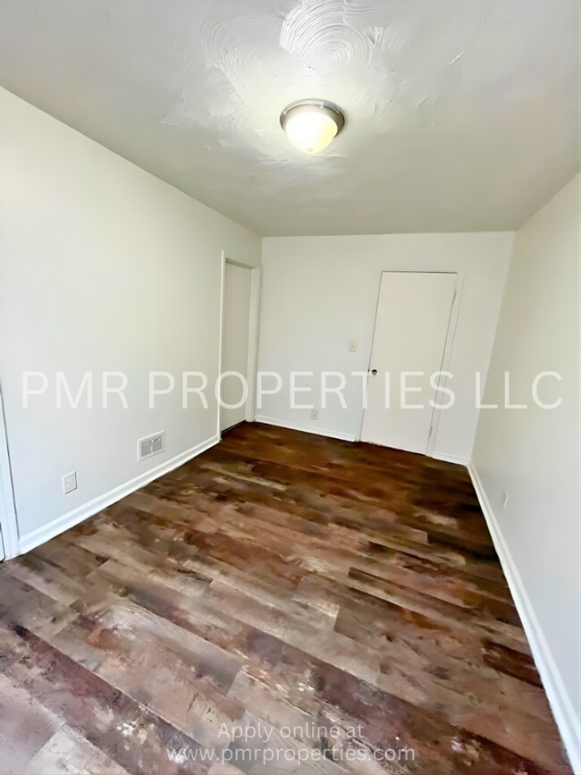 Foto del edificio - 3026 Pratt Street