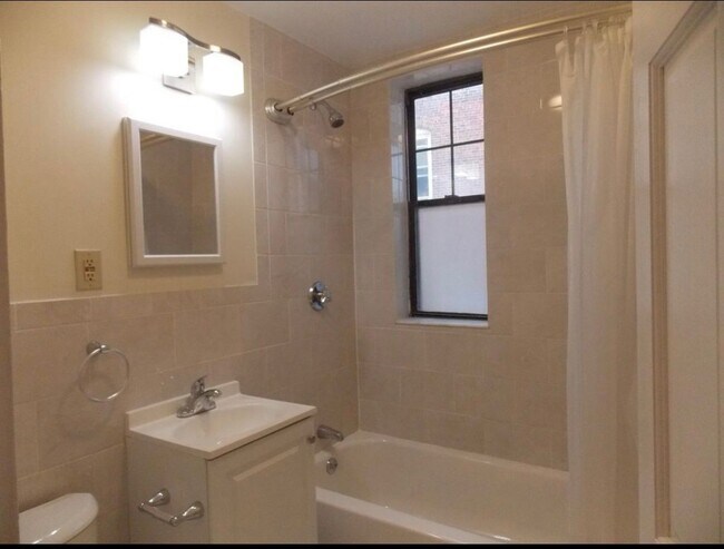 Foto del edificio - 6 Sutherland Rd