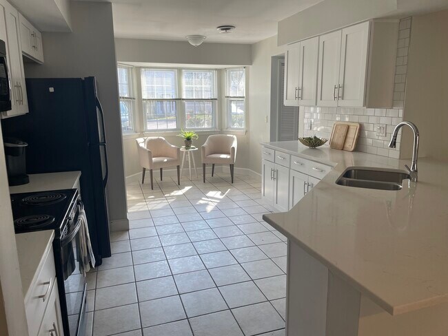 Foto del edificio - 1142 Monaco Dr