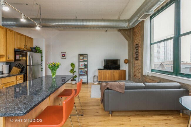 Foto del edificio - 221 E Cullerton St