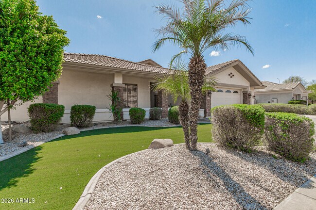 Building Photo - 1687 E Carob Dr