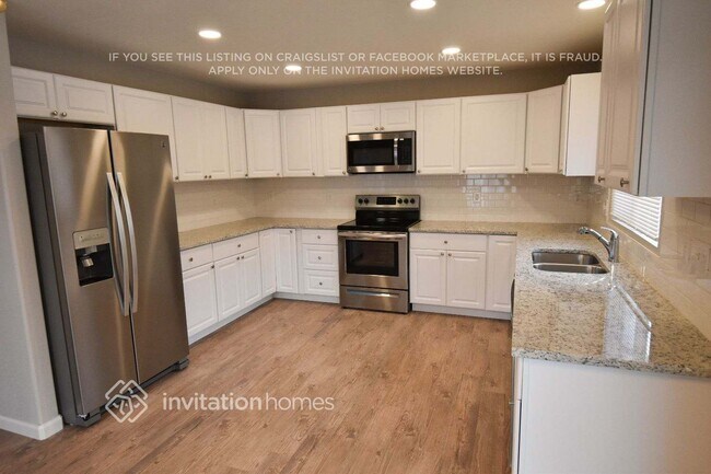 Foto del edificio - 8495 Bluegrass Cir