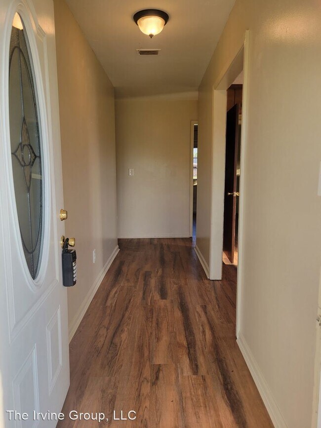 Building Photo - 3 br, 2 bath House - 936 Oakbrook Drive