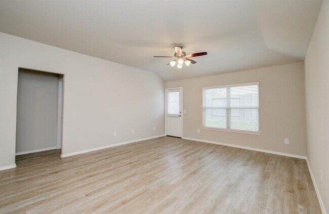 Building Photo - 1814 Brushy Cedar Ct