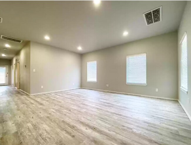 Foto del edificio - 1605 Avenue O