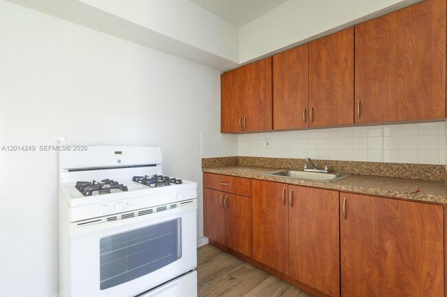 Building Photo - 26615 SW 137th Ave