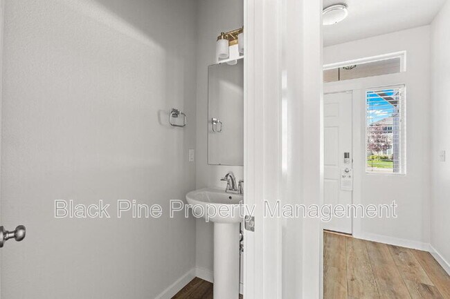 Foto del edificio - 4443 W Sunny Cove St