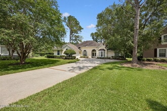 Building Photo - 8342 Amherst Hills Ln