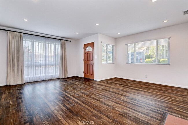 Foto del edificio - 3601 Laurel Ave