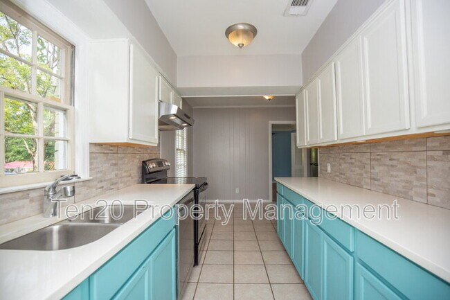 Foto del edificio - 1706 Wells Dr