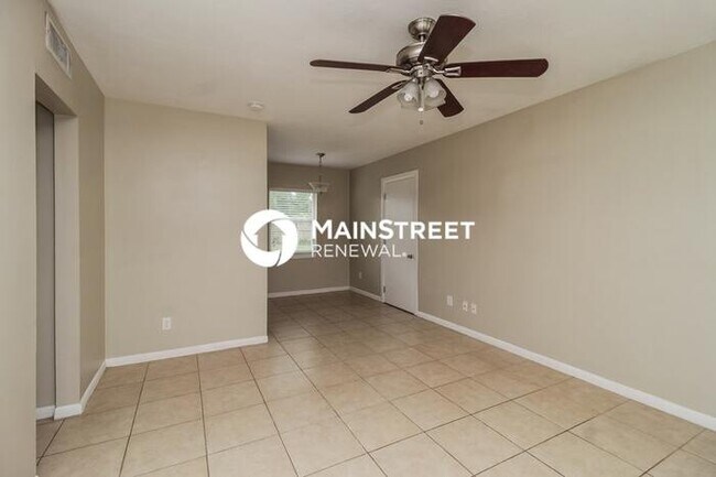 Building Photo - 3 Bedroom Pet-Friendly Home in Altamonte S...