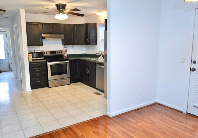 Building Photo - 3 Bedroom House Available Near Gordonsville
