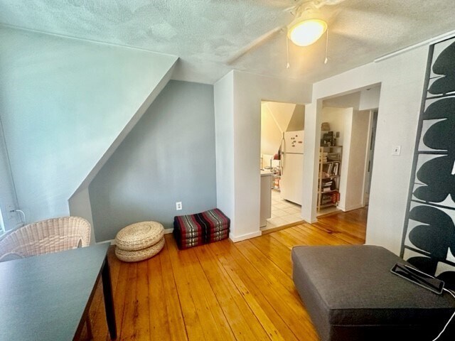 Foto del edificio - 70 Roseland St