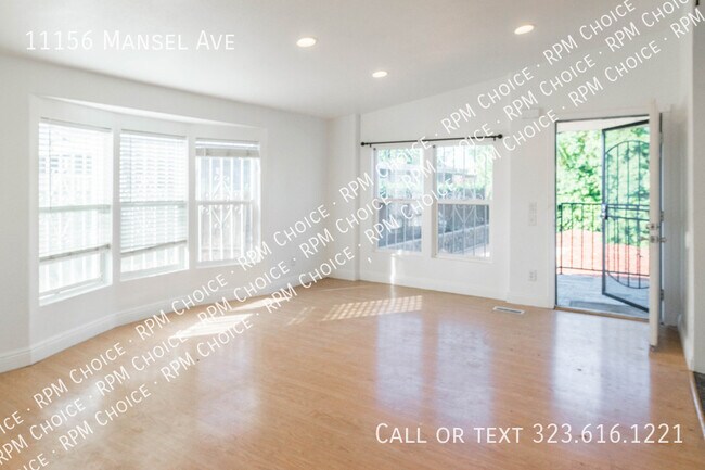 Foto del edificio - 11156 Mansel Ave