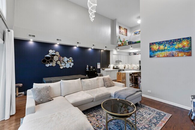 Foto del edificio - 1754 W Division St