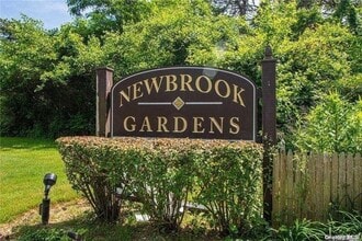 Building Photo - 175 Newbrook Ln
