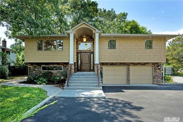 Building Photo - 717 Old Bethpage Rd