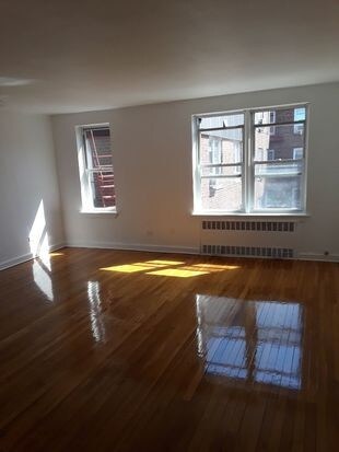 Primary Photo - 138-49 Barclay Ave